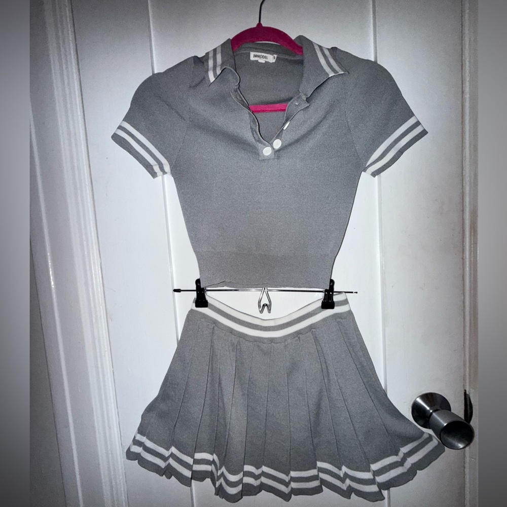 Coord Preppy Collared Top With Matching Pleated S… - image 1